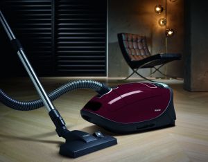 Miele Complete C3 Limited Edition PowerLine  - TAYBERRY RED  